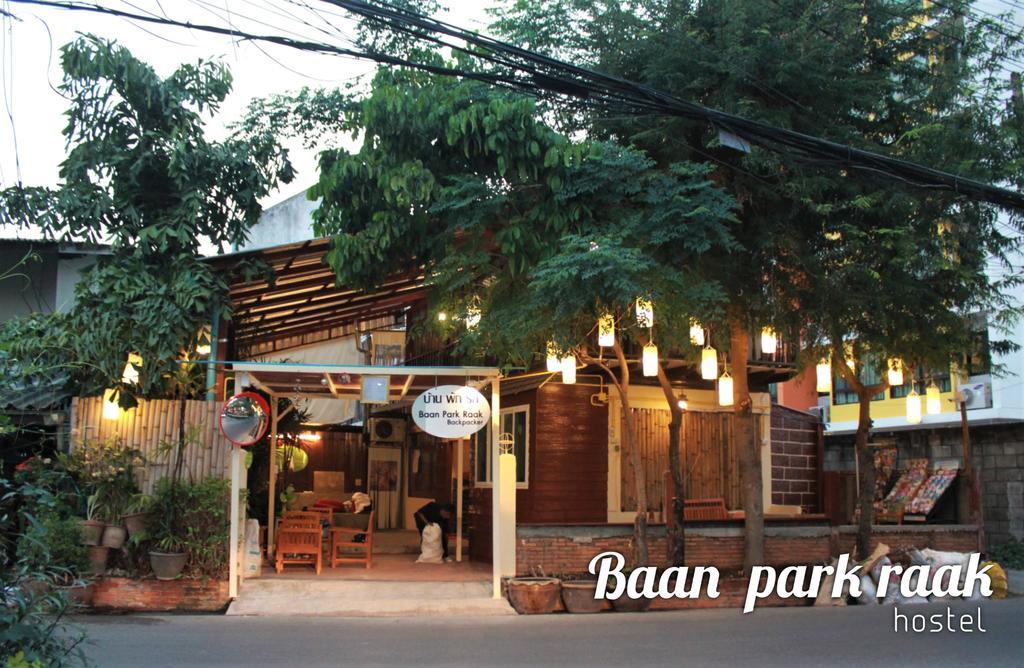 Baan Park Raak Backpacker Hostel Chiang Mai Zewnętrze zdjęcie